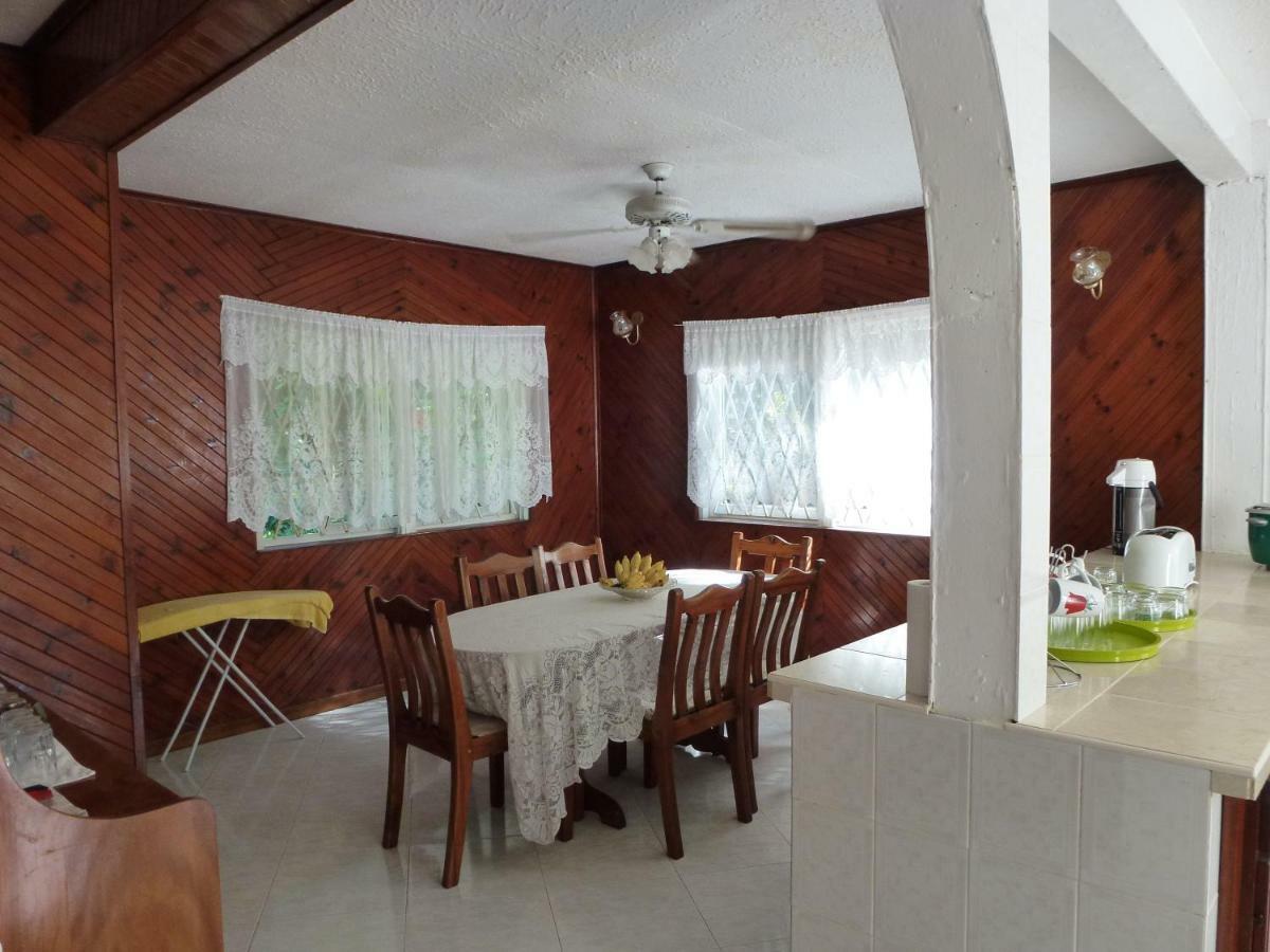Chez Muriel Anse Volbert Village Exterior foto