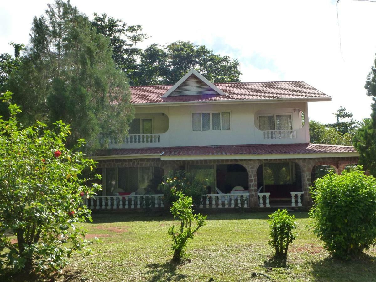 Chez Muriel Anse Volbert Village Exterior foto